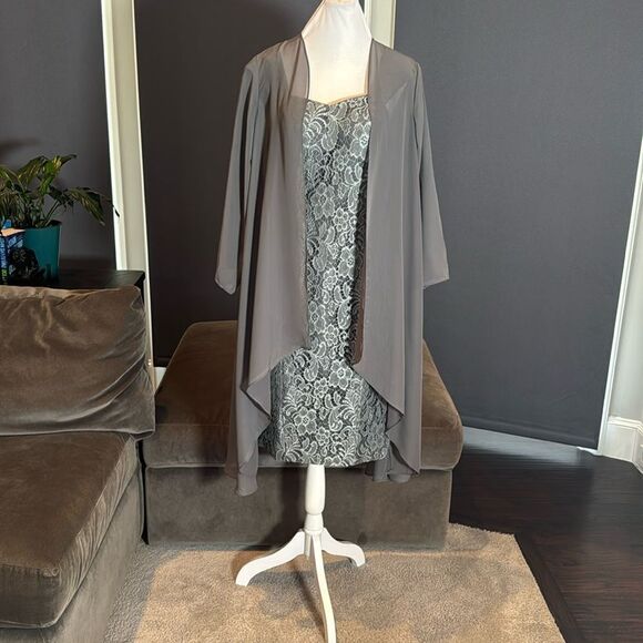 Tea Length Gray Mother of the Bride Dress Chiffon Jacket Corset Back Size 12 NEW - Picture 1 of 12